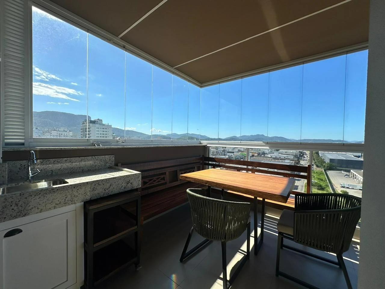 Apartamento em Pedra Branca, Palhoça. 2 quartos, 125m². Imagem 1 de 25
