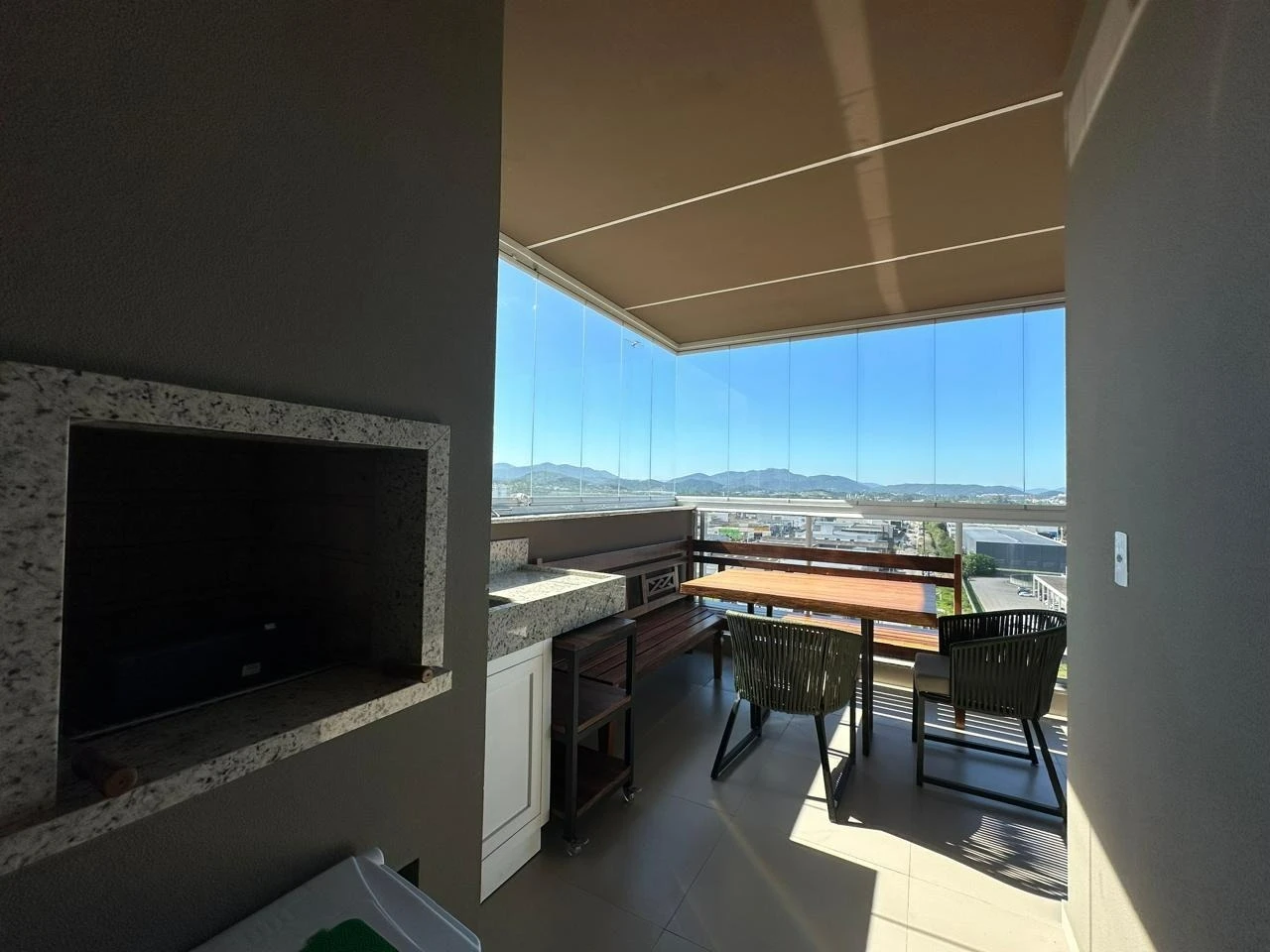 Apartamento em Pedra Branca, Palhoça. 2 quartos, 125m². Imagem 2 de 25