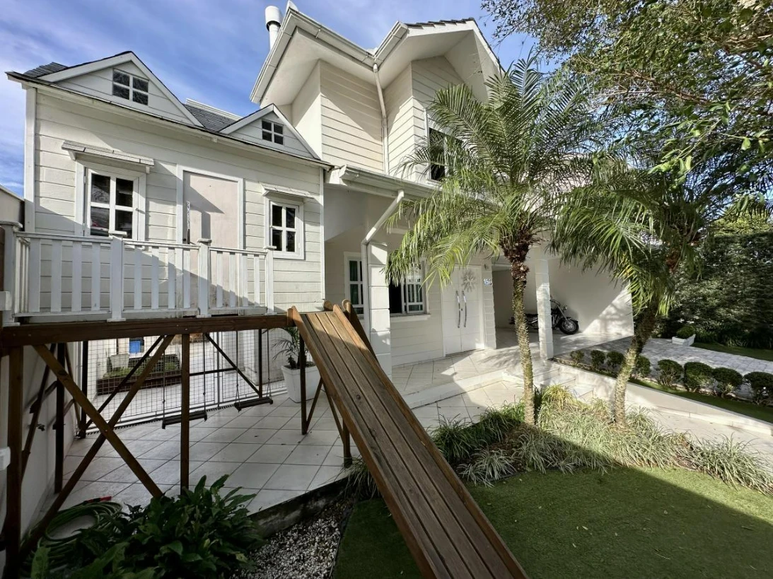 Casa em Ponte do Imaruim, Palhoça. 4 quartos, 250m². Imagem 3 de 44