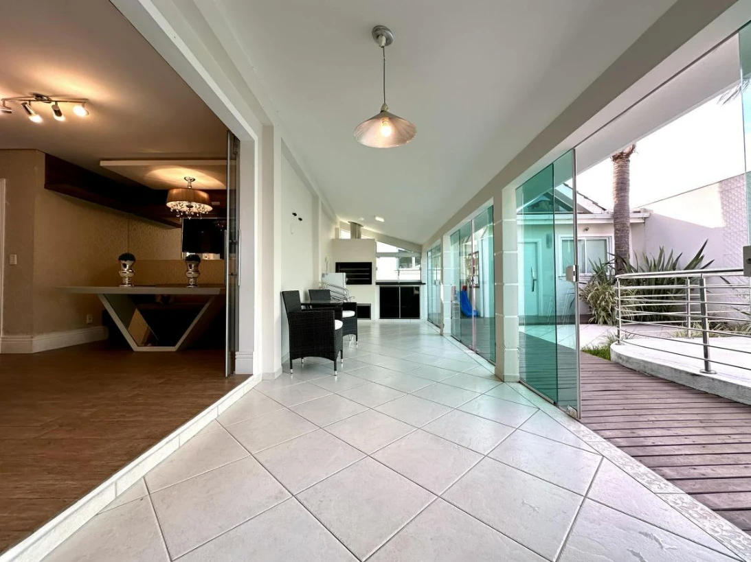 Casa em Ponte do Imaruim, Palhoça. 4 quartos, 250m². Imagem 18 de 44
