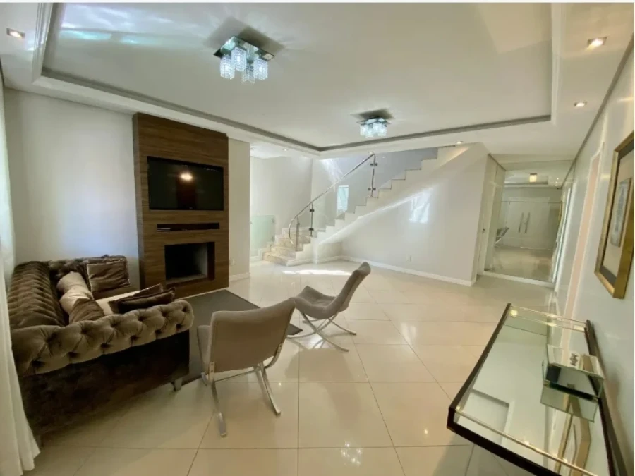 Casa em Ponte do Imaruim, Palhoça. 4 quartos, 250m². Imagem 6 de 44