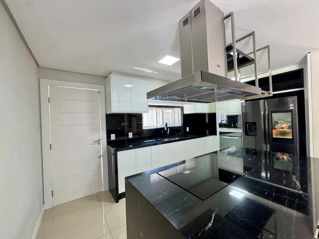 Casa em Pedra Branca, Palhoça. 3 quartos, 207m². Imagem 12 de 35
