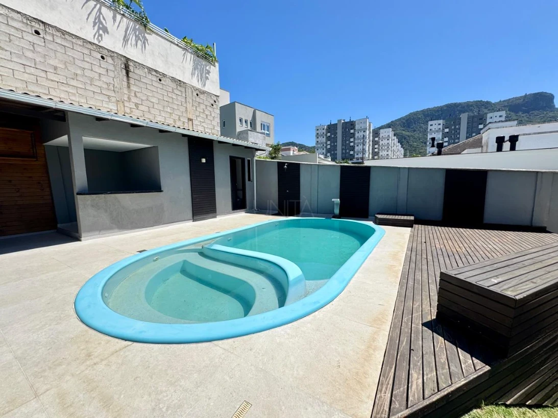 Casa em Pedra Branca, Palhoça. 3 quartos, 207m². Imagem 28 de 35