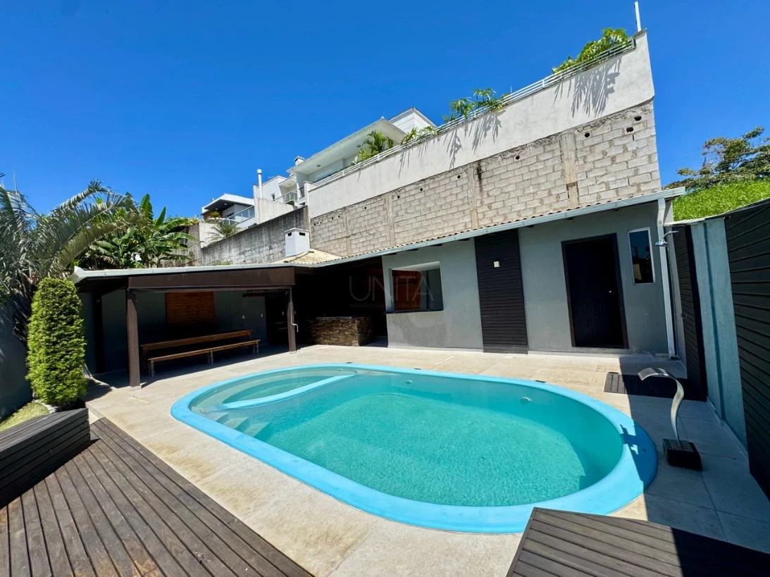 Casa em Pedra Branca, Palhoça. 3 quartos, 207m². Imagem 30 de 35