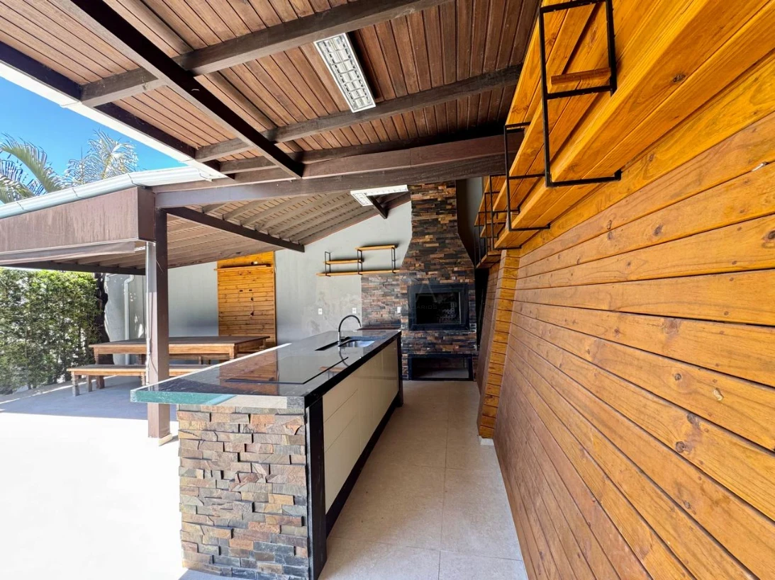Casa em Pedra Branca, Palhoça. 3 quartos, 207m². Imagem 27 de 35
