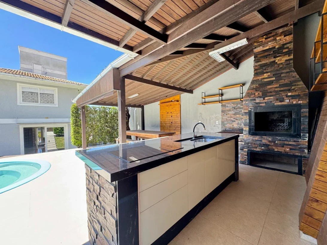 Casa em Pedra Branca, Palhoça. 3 quartos, 207m². Imagem 32 de 35