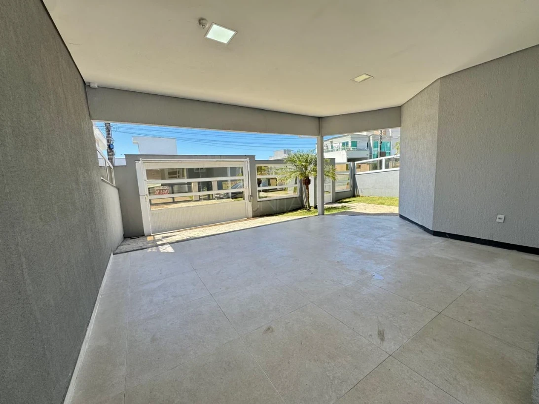 Casa em Pedra Branca, Palhoça. 3 quartos, 207m². Imagem 3 de 35