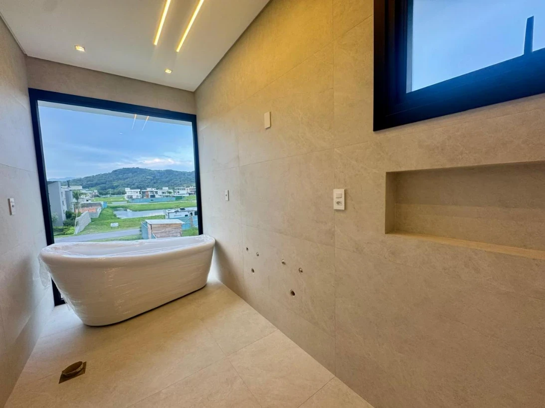 Casa em Pedra Branca, Palhoça. 3 quartos, 263m². Imagem 20 de 50
