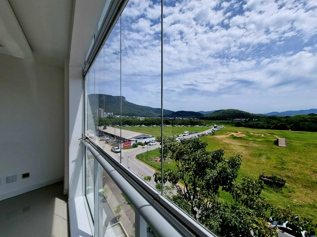 Apartamento em Pedra Branca, Palhoça. 3 quartos, 85m². Imagem 3 de 25