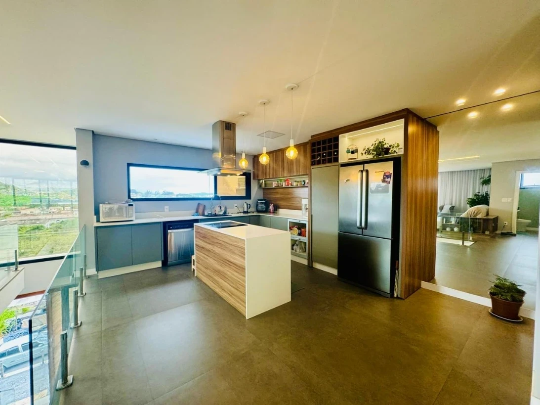 Casa em Sertão do Maruim, São José. 3 quartos, 290m². Imagem 8 de 38