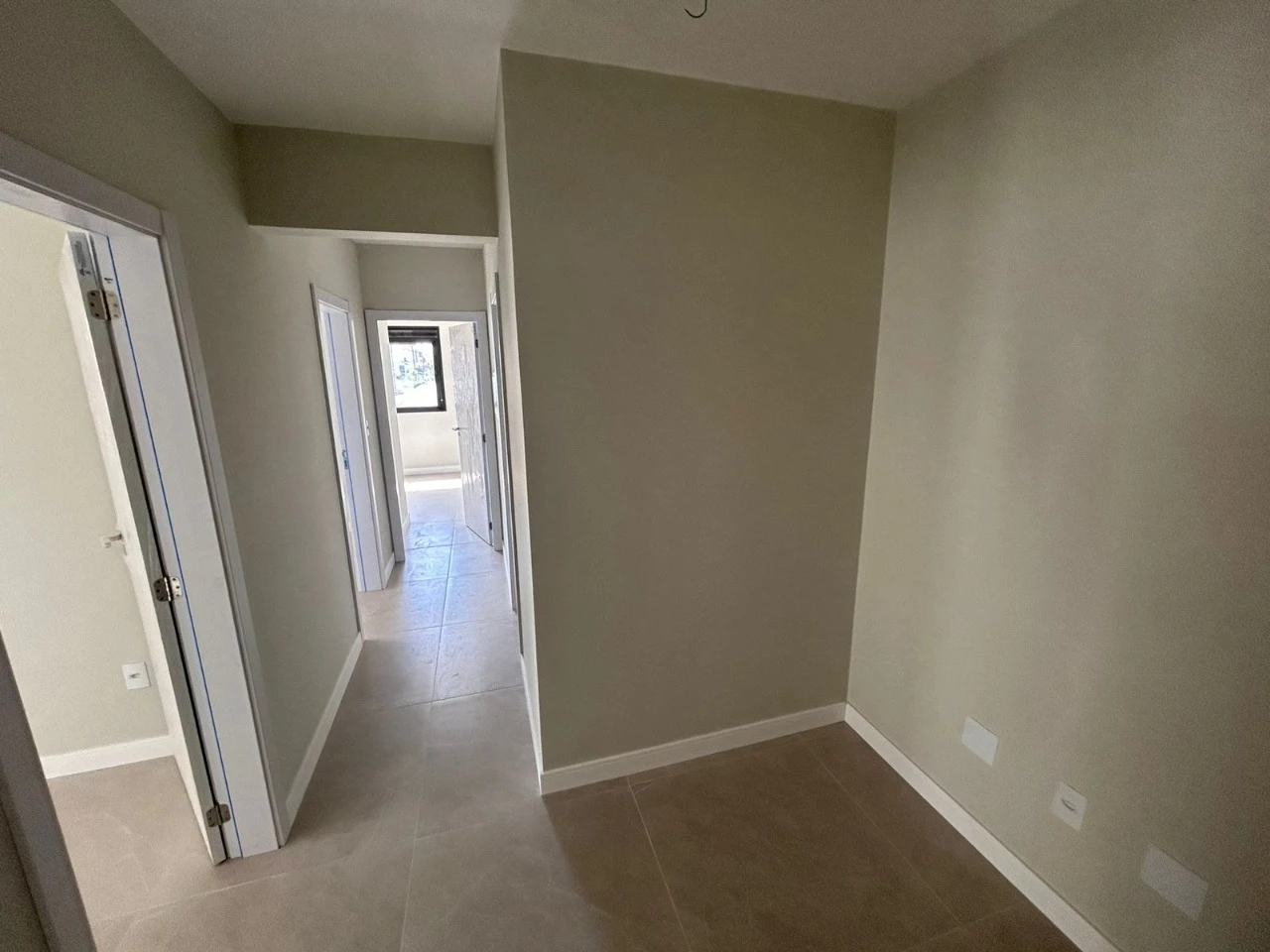 Apartamento em Pedra Branca, Palhoça. 3 quartos, 77m². Imagem 3 de 7