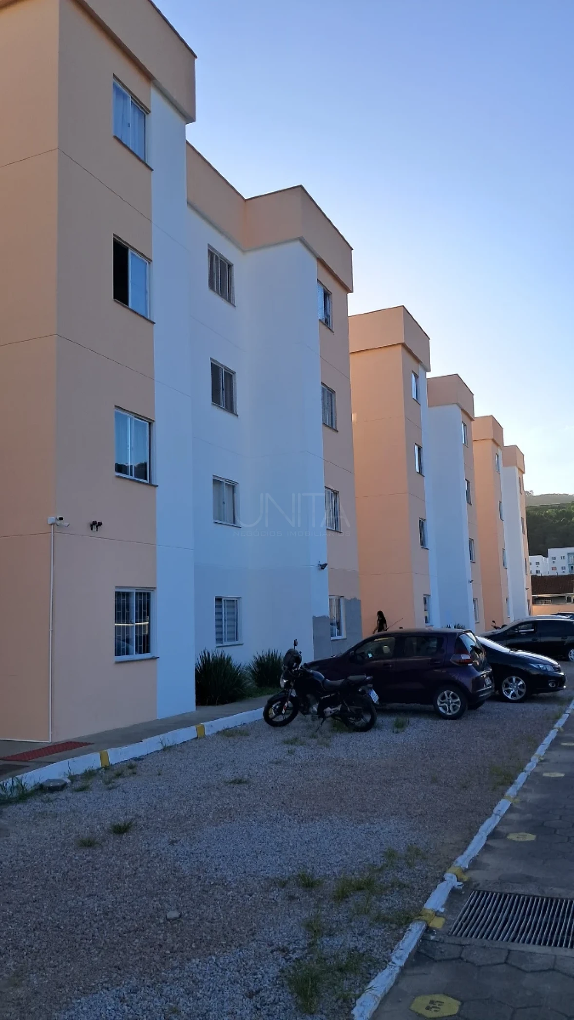 Apartamento em São Sebastião, Palhoça. 2 quartos, 45m². Imagem 1 de 23