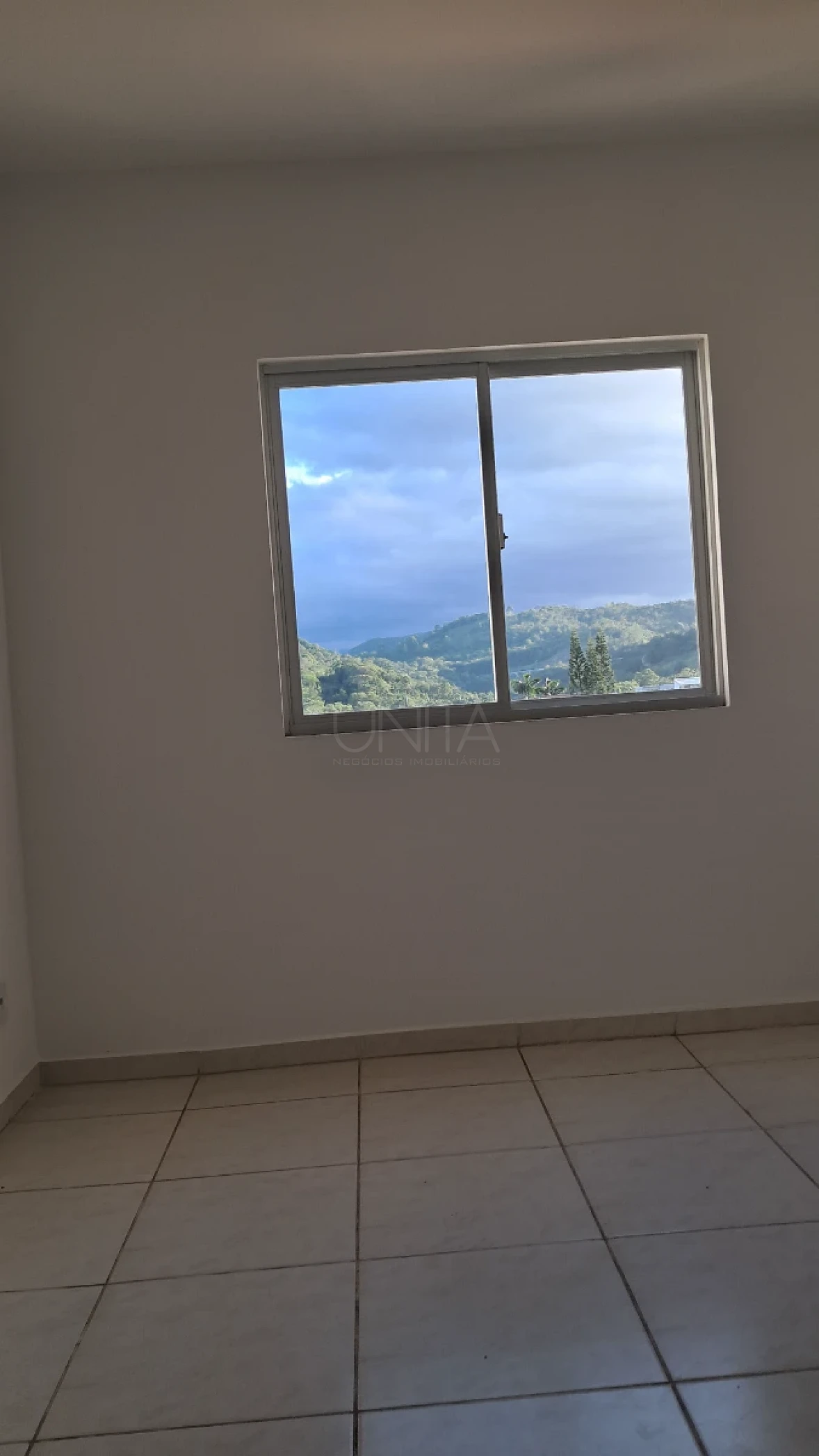 Apartamento em São Sebastião, Palhoça. 2 quartos, 45m². Imagem 2 de 23