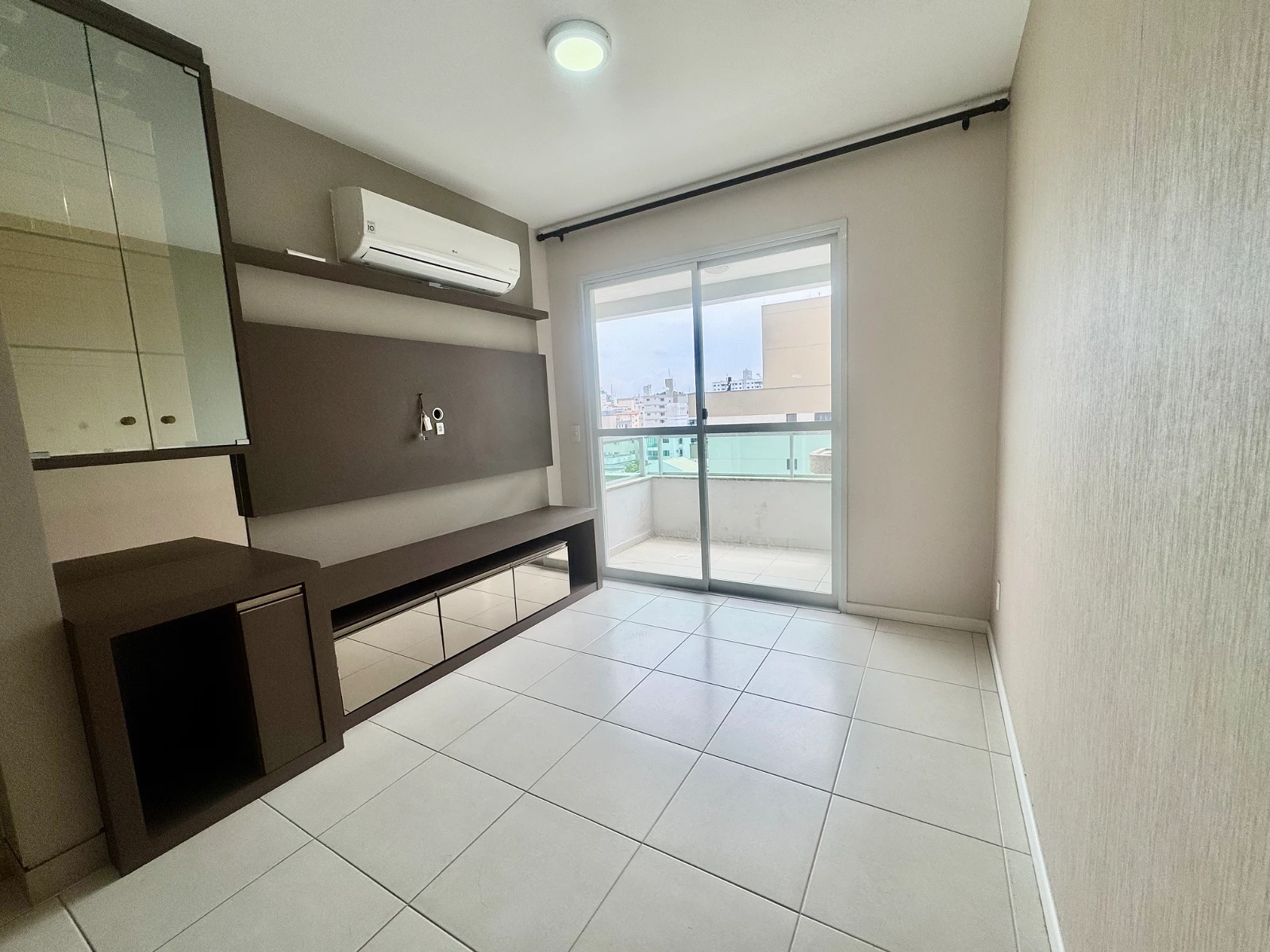 Apartamento em Pagani, Palhoça. 2 quartos, 66m². Imagem 4 de 18