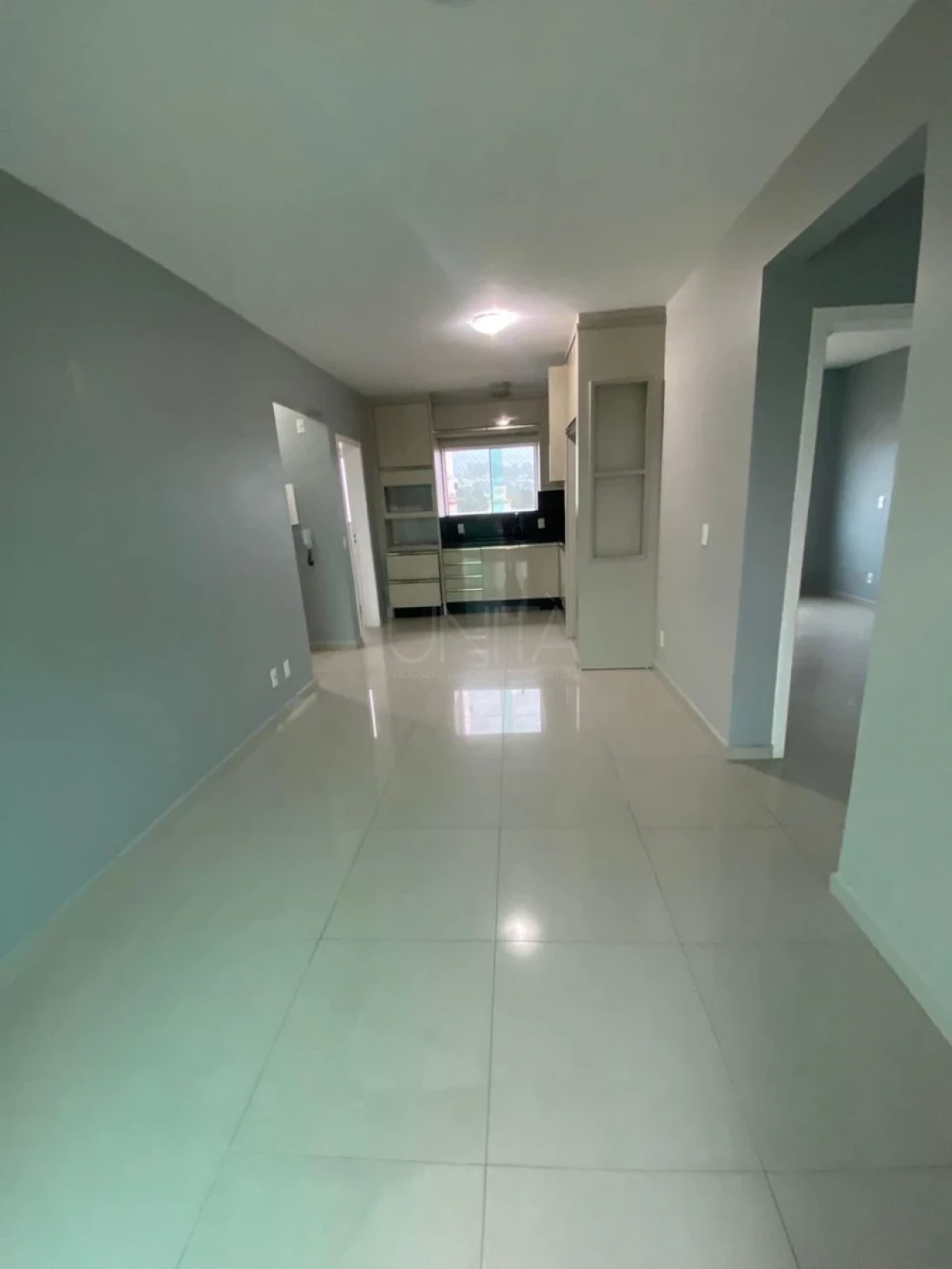 Apartamento em Pagani, Palhoça. 3 quartos, 77m². Imagem 2 de 11