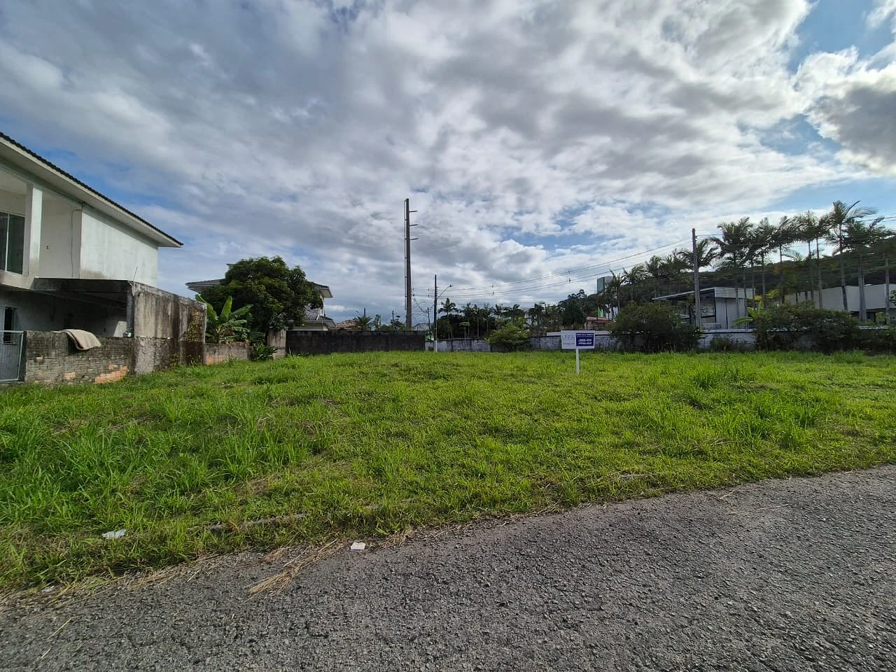 Terreno em Pedra Branca, Palhoça. 0 quartos, 0m². Imagem 1 de 4