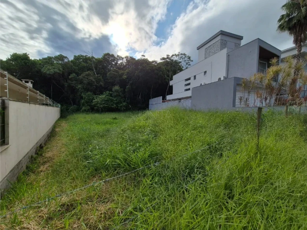 Terreno em Pedra Branca, Palhoça. 0 quartos, 0m². Imagem 2 de 4