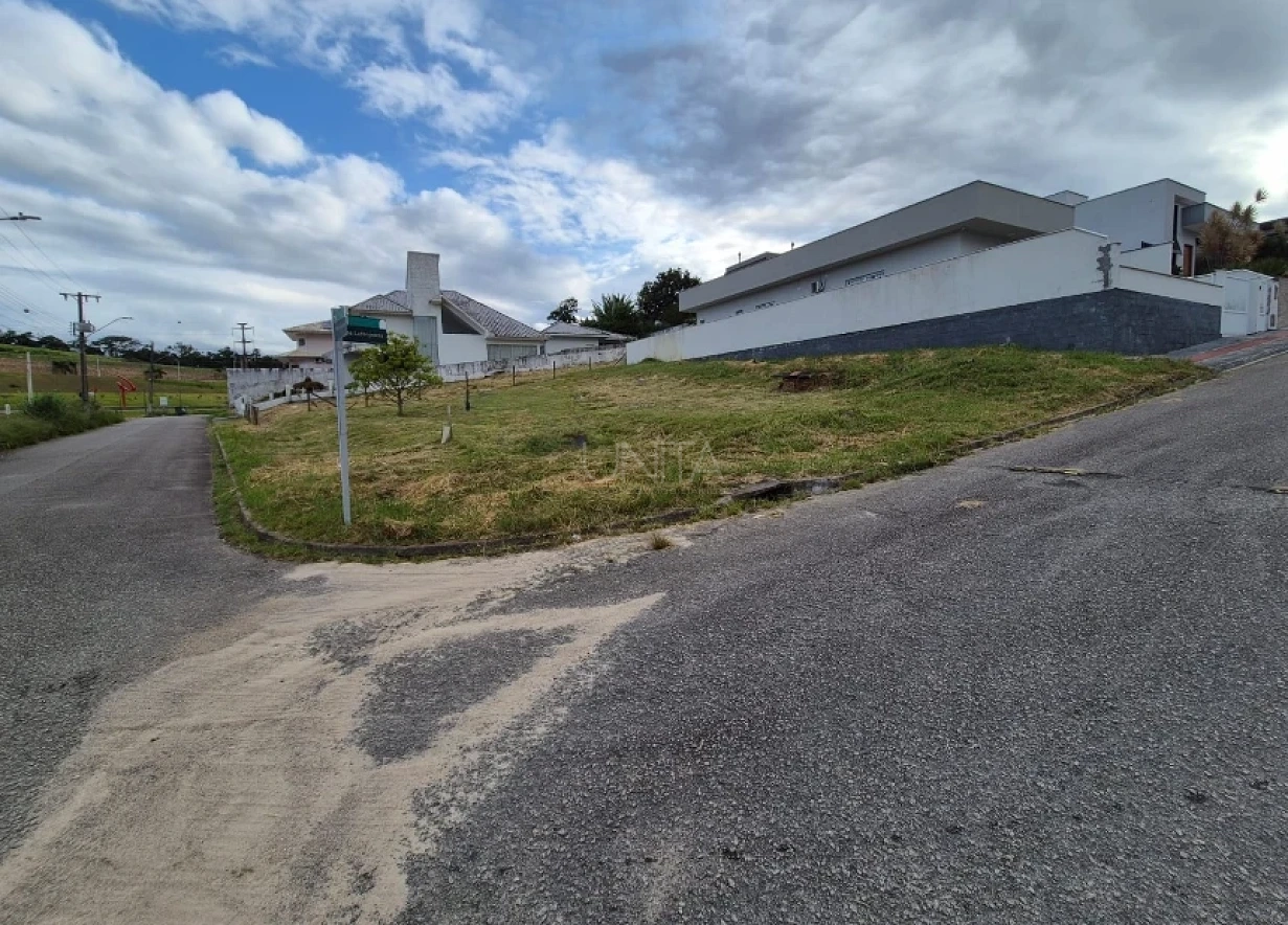 Terreno em Pedra Branca, Palhoça. 0 quartos, 0m². Imagem 2 de 6