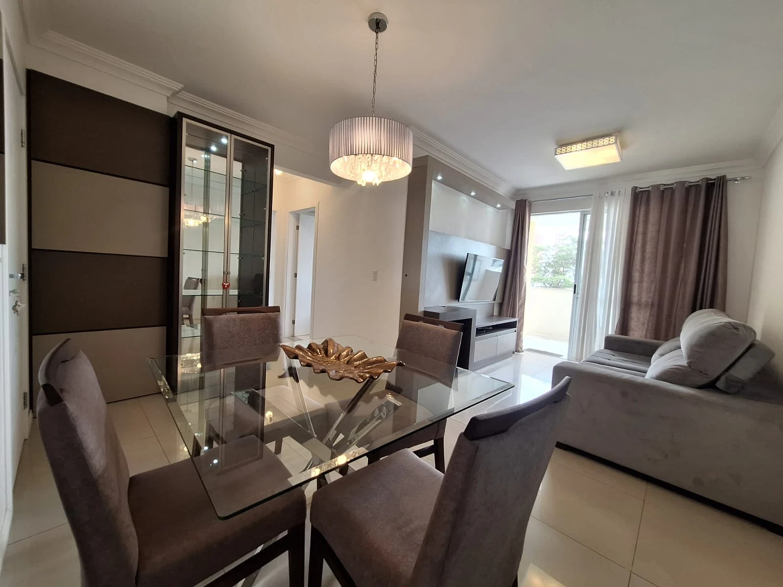 Apartamento em Centro, Palhoça. 2 quartos, 83m². Imagem 1 de 19