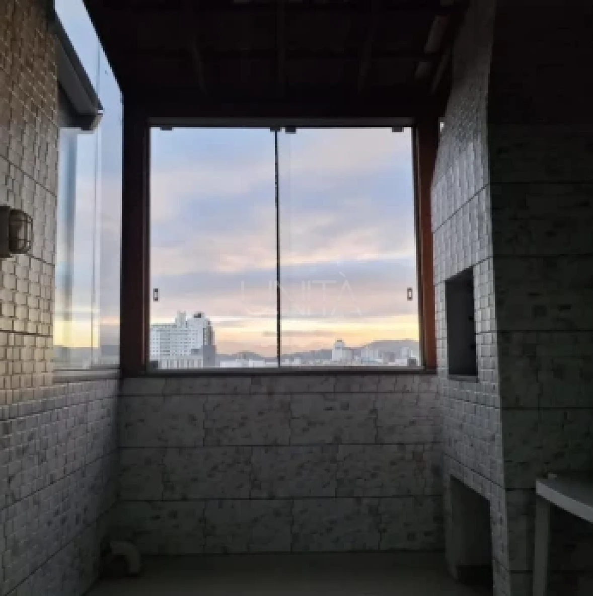 Apartamento em Ponte do Imaruim, Palhoça. 3 quartos, 90m². Imagem 2 de 18