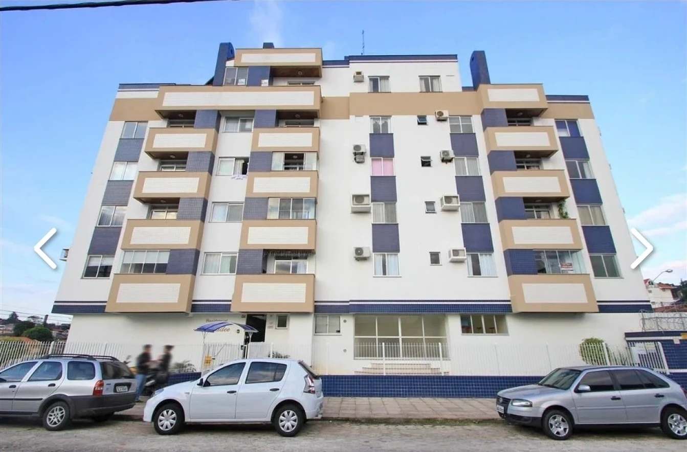 Apartamento em Abraão, Florianópolis. 2 quartos, 74m². Imagem 2 de 10