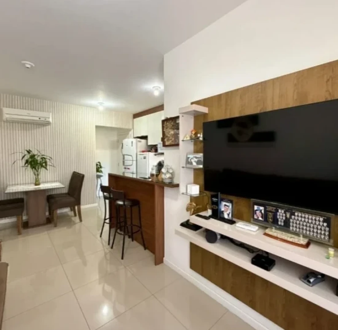 Apartamento em Pagani, Palhoça. 3 quartos, 87m². Imagem 2 de 10