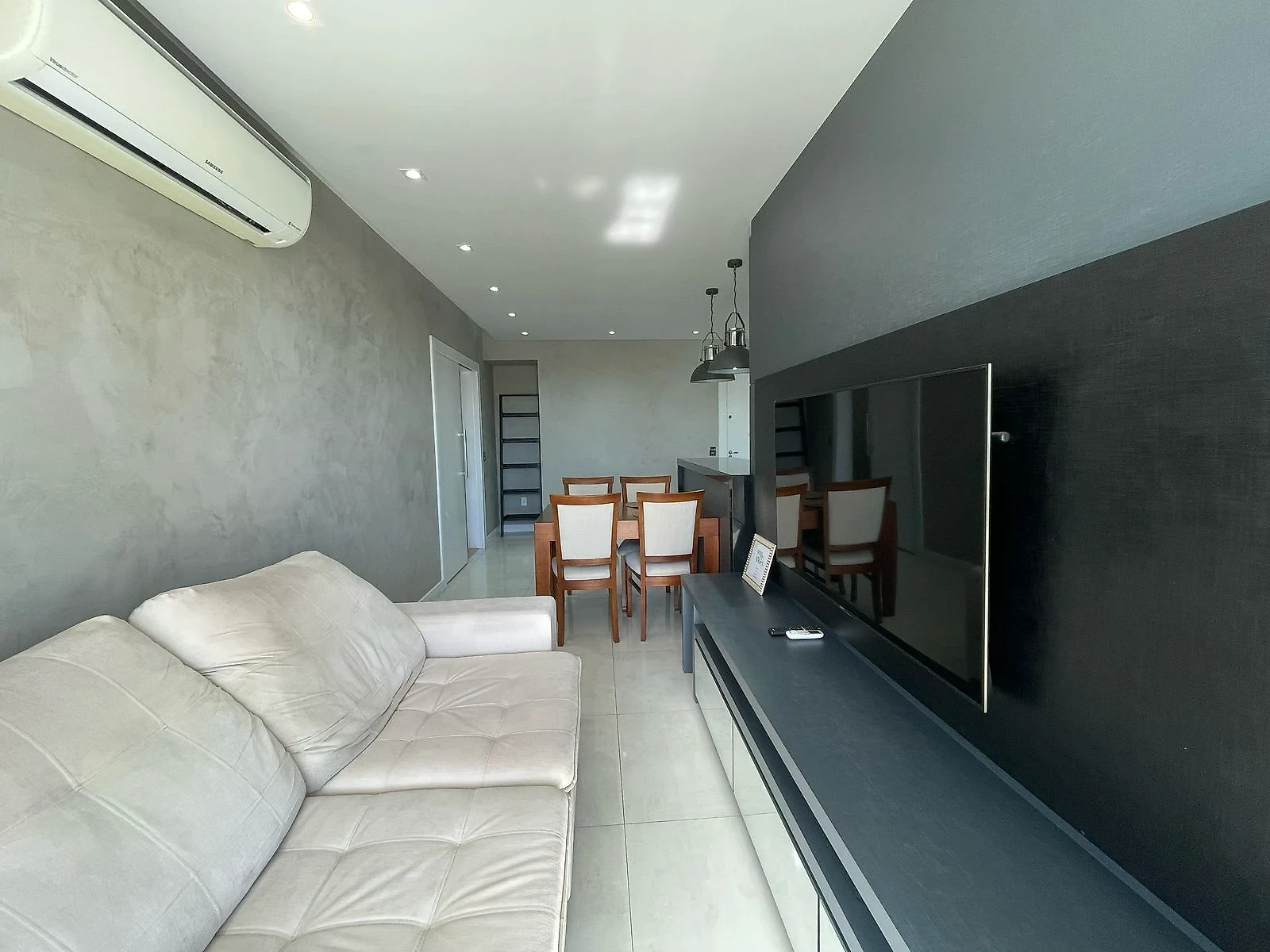 Apartamento em Pagani, Palhoça. 3 quartos, 85m². Imagem 1 de 18