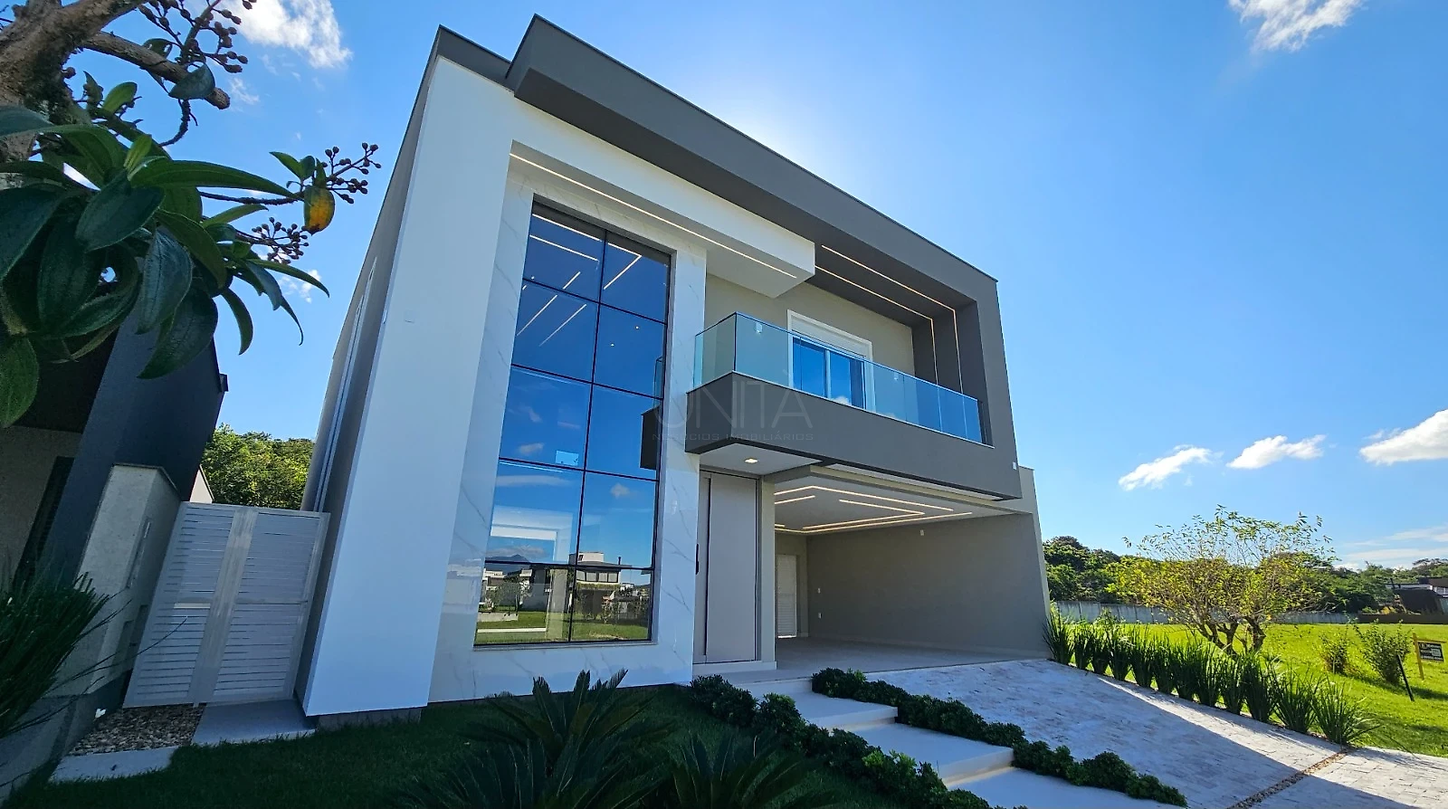 Casa em Pedra Branca, Palhoça. 3 quartos, 255m². Imagem 3 de 36