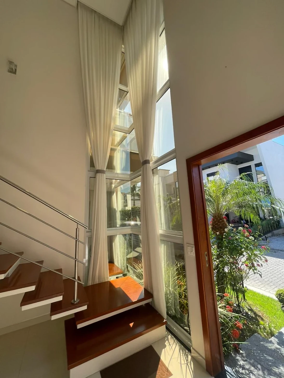 Casa em Deltaville, Biguaçu. 3 quartos, 230m². Imagem 3 de 17