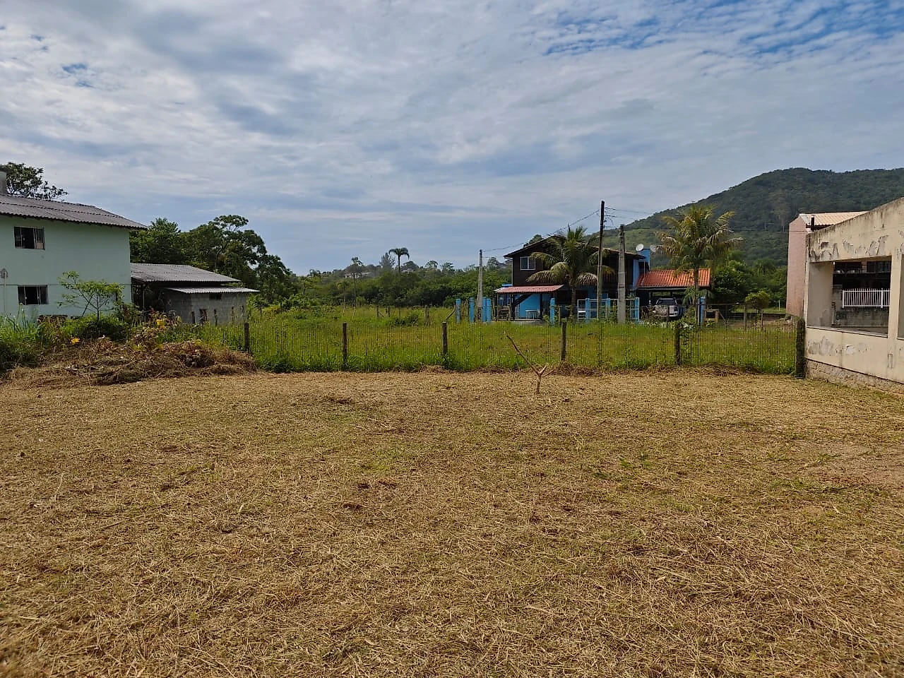 Terreno em Siriu, Garopaba. 0 quartos, 0m². Imagem 1 de 3