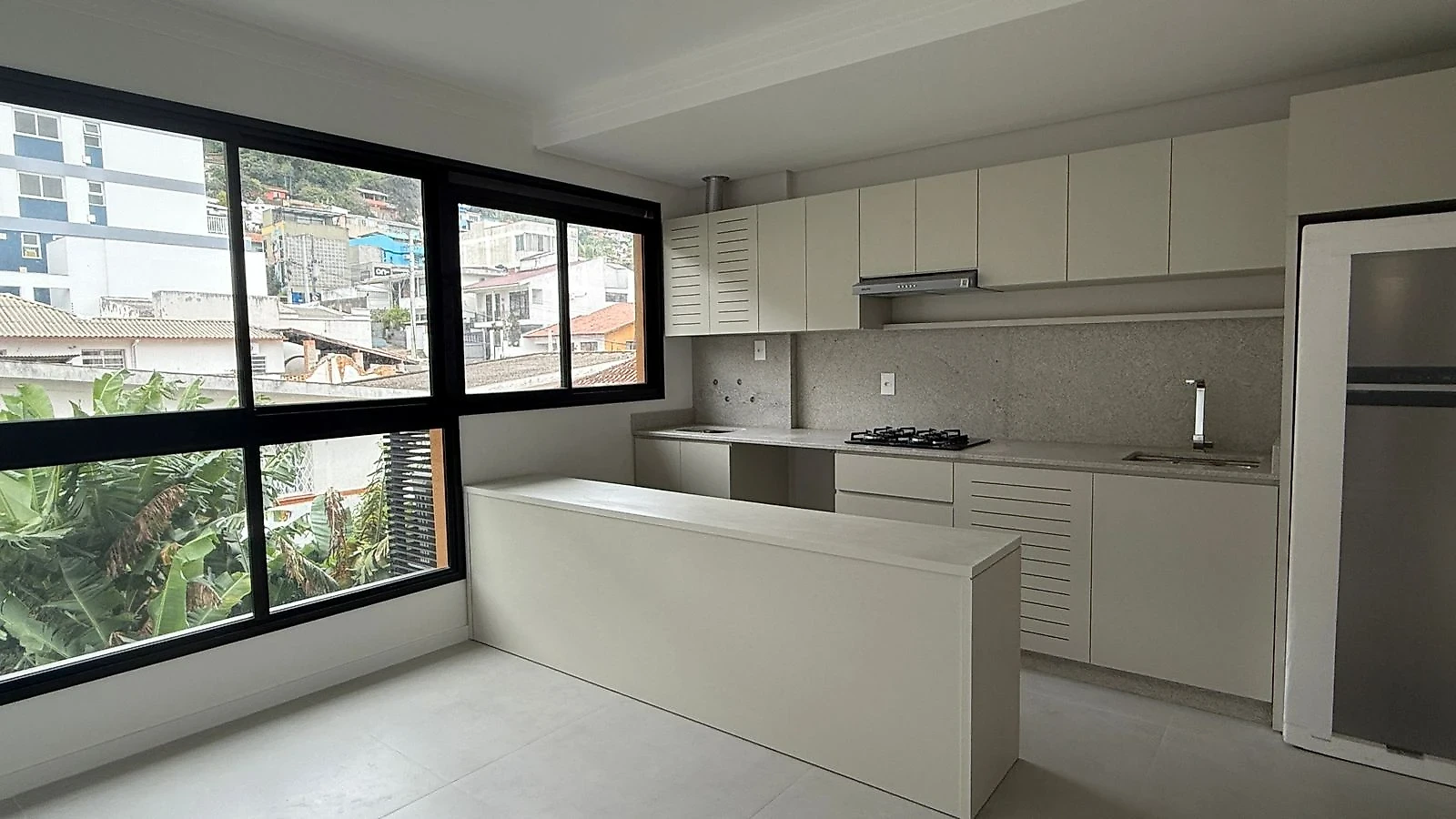 Apartamento em Centro, Florianópolis. 1 quartos, 39m². Imagem 2 de 20