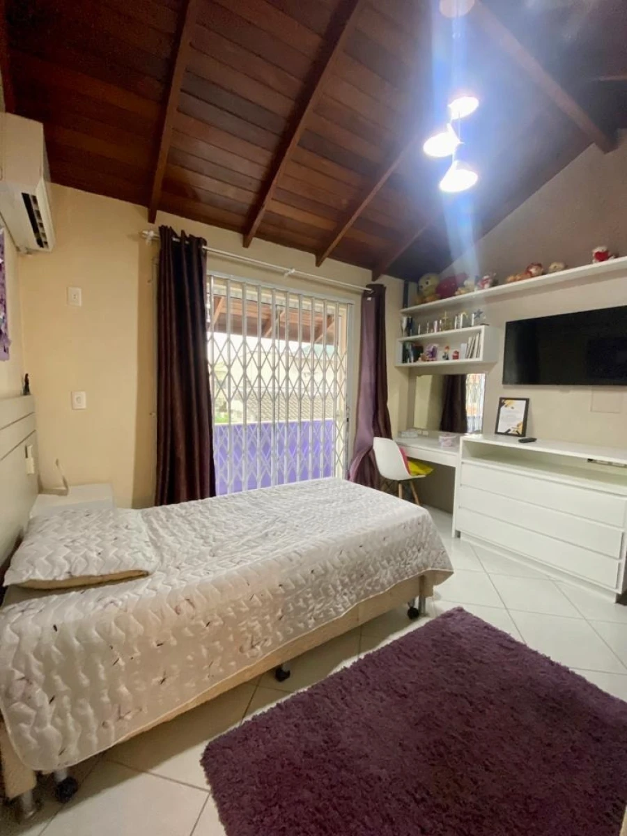 Casa em Madri, Palhoça. 3 quartos, 160m². Imagem 7 de 30