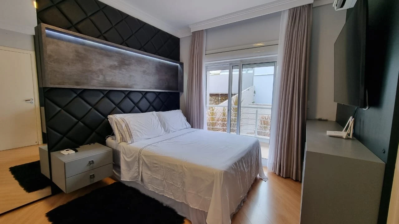 Casa em Pedra Branca, Palhoça. 4 quartos, 238m². Imagem 26 de 32