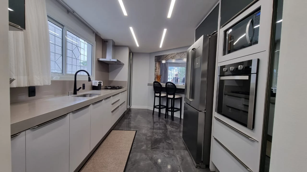 Casa em Pedra Branca, Palhoça. 4 quartos, 238m². Imagem 14 de 32
