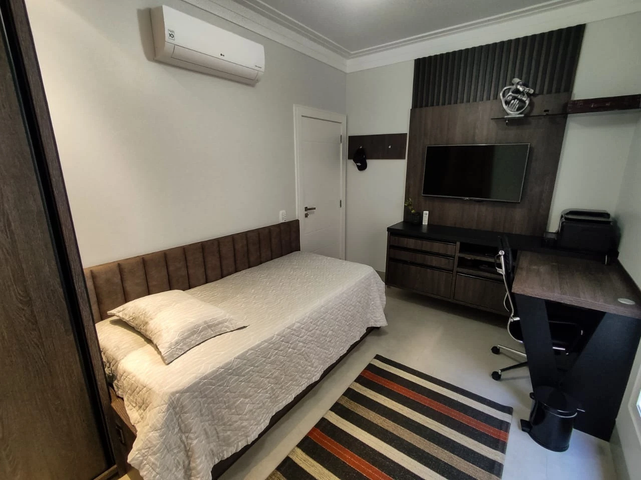 Casa em Pedra Branca, Palhoça. 4 quartos, 250m². Imagem 12 de 18