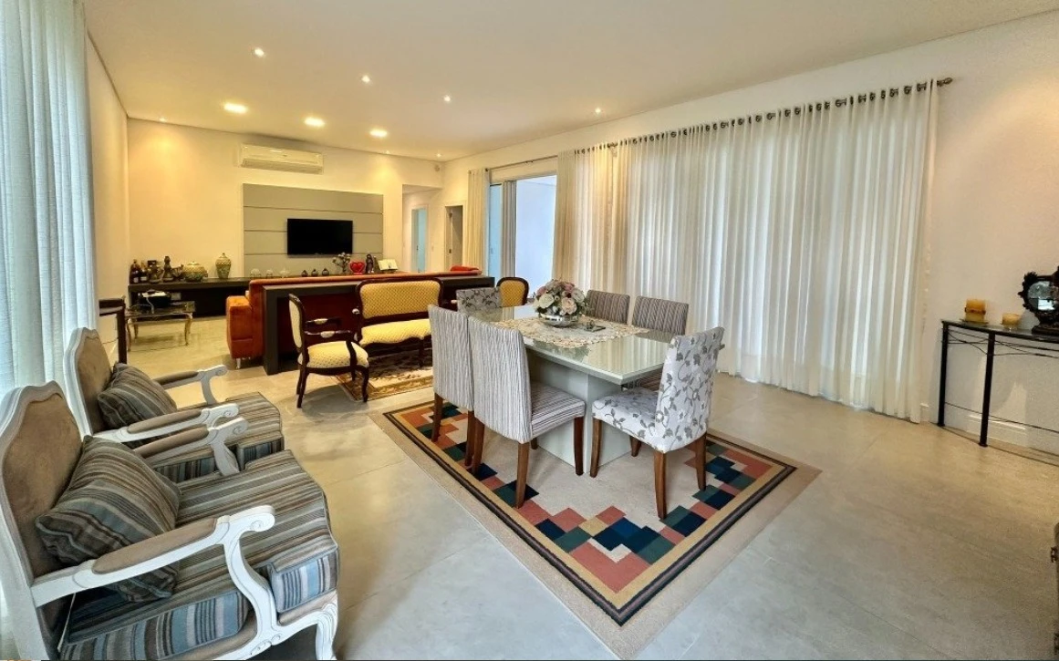 Casa em Pedra Branca, Palhoça. 3 quartos, 260m². Imagem 2 de 10