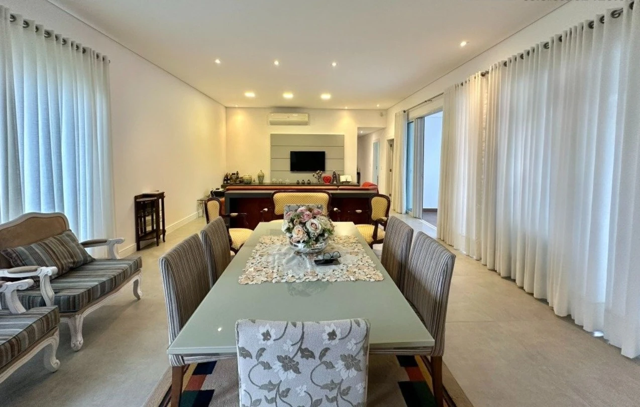 Casa em Pedra Branca, Palhoça. 3 quartos, 260m². Imagem 3 de 10