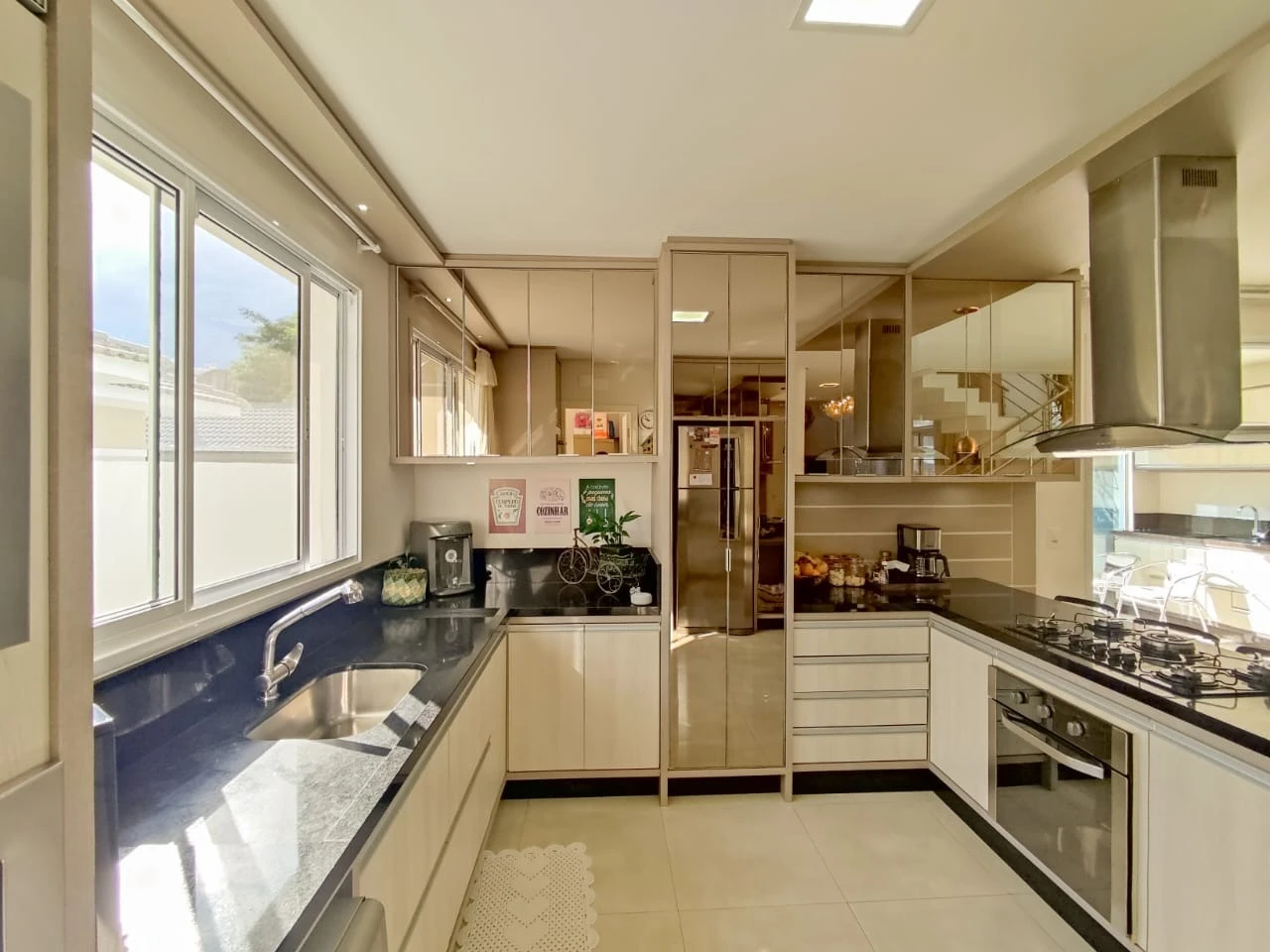 Casa em Pedra Branca, Palhoça. 3 quartos, 257m². Imagem 5 de 16