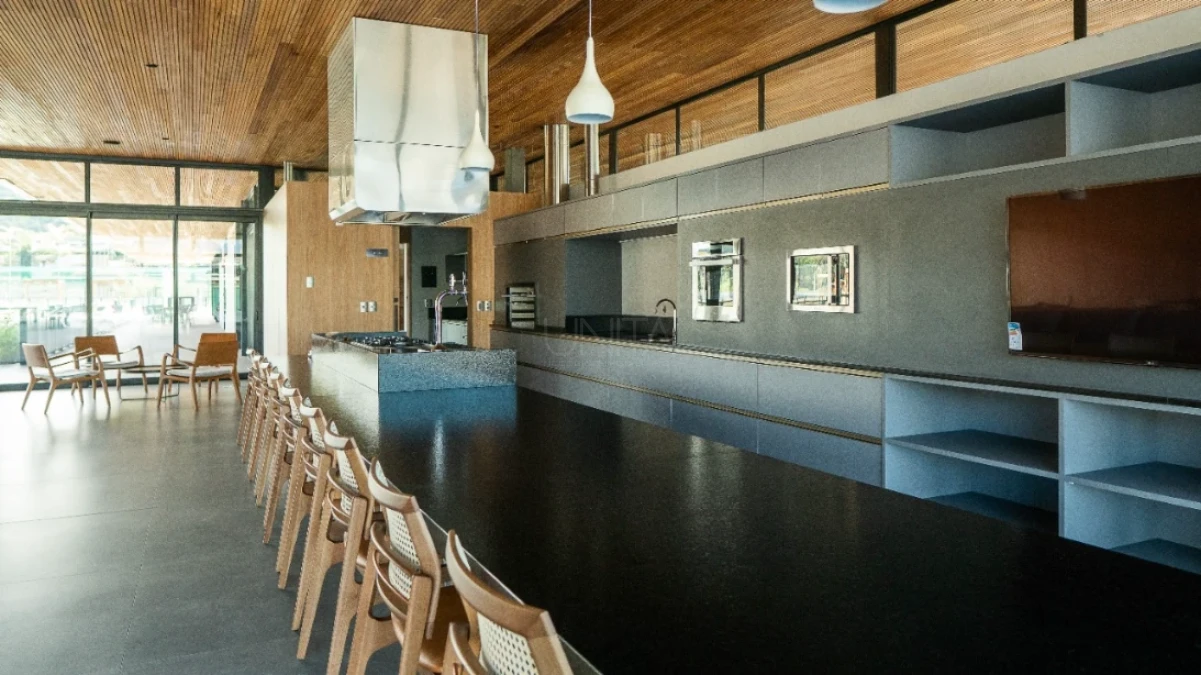 Casa em Pedra Branca, Palhoça. 3 quartos, 241m². Imagem 32 de 47