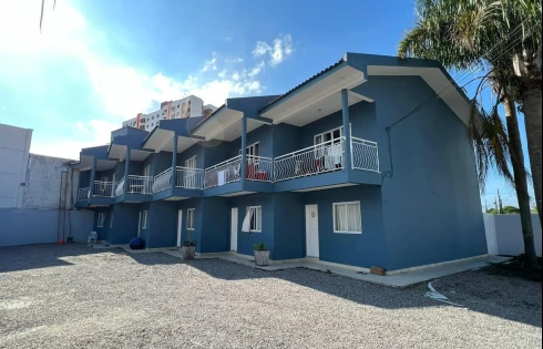 Sobrado Geminado com 5 quartos em Jardim Eldorado, Palhoça