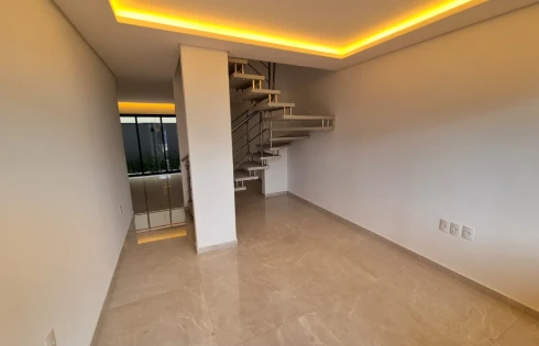 Sobrado Geminado com 3 quartos em Pagani, Palhoça