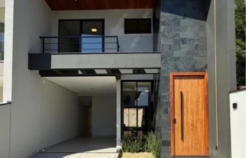 Sobrado Geminado com 3 quartos em Ipiranga, São José