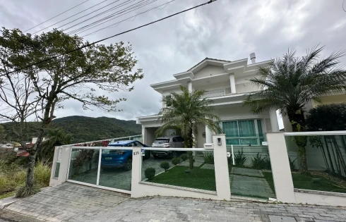 Casa com 3 quartos em Pedra Branca, Palhoça