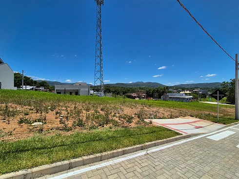 Terreno em Forquilhas, São José