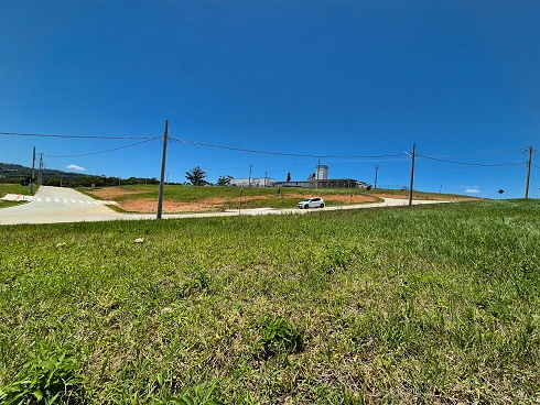 Terreno em Forquilhas, São José
