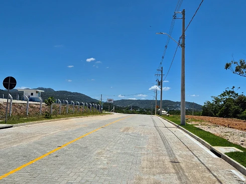 Terreno em Forquilhas, São José