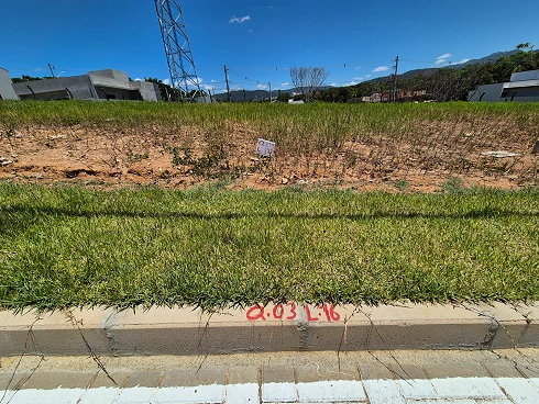Terreno em Forquilhas, São José