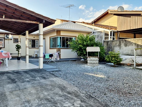 Casa com 2 quartos em Madri, Palhoça