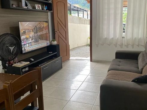 Sobrado Geminado com 2 quartos em Bela Vista, Palhoça