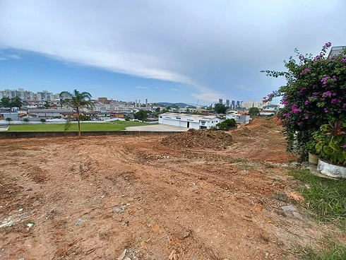 Terreno em Serraria, São José